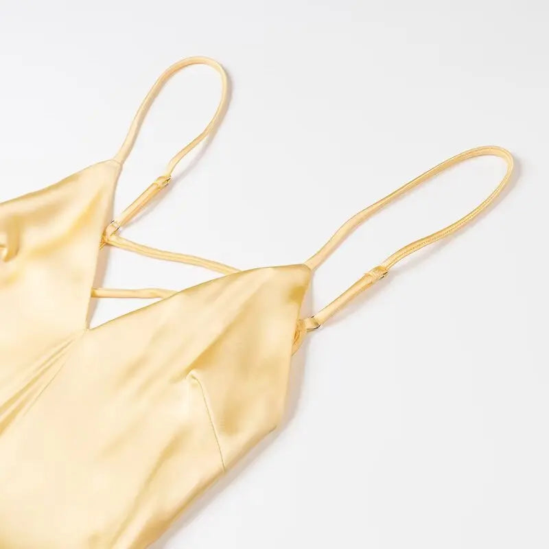 Women’s Elegant V-Neck Backless Dress